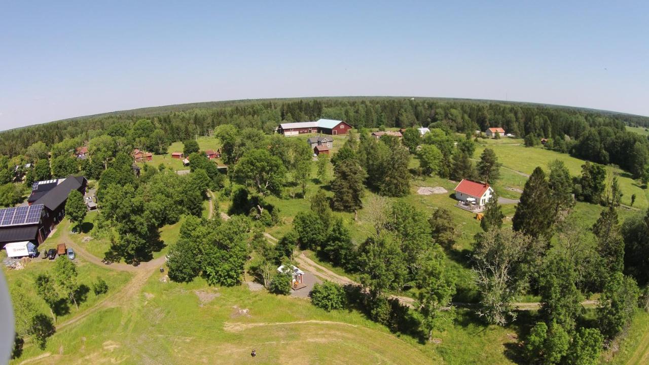 Liten Enklare Klimatsmart Stuga I Roslagen Östhammar Екстериор снимка