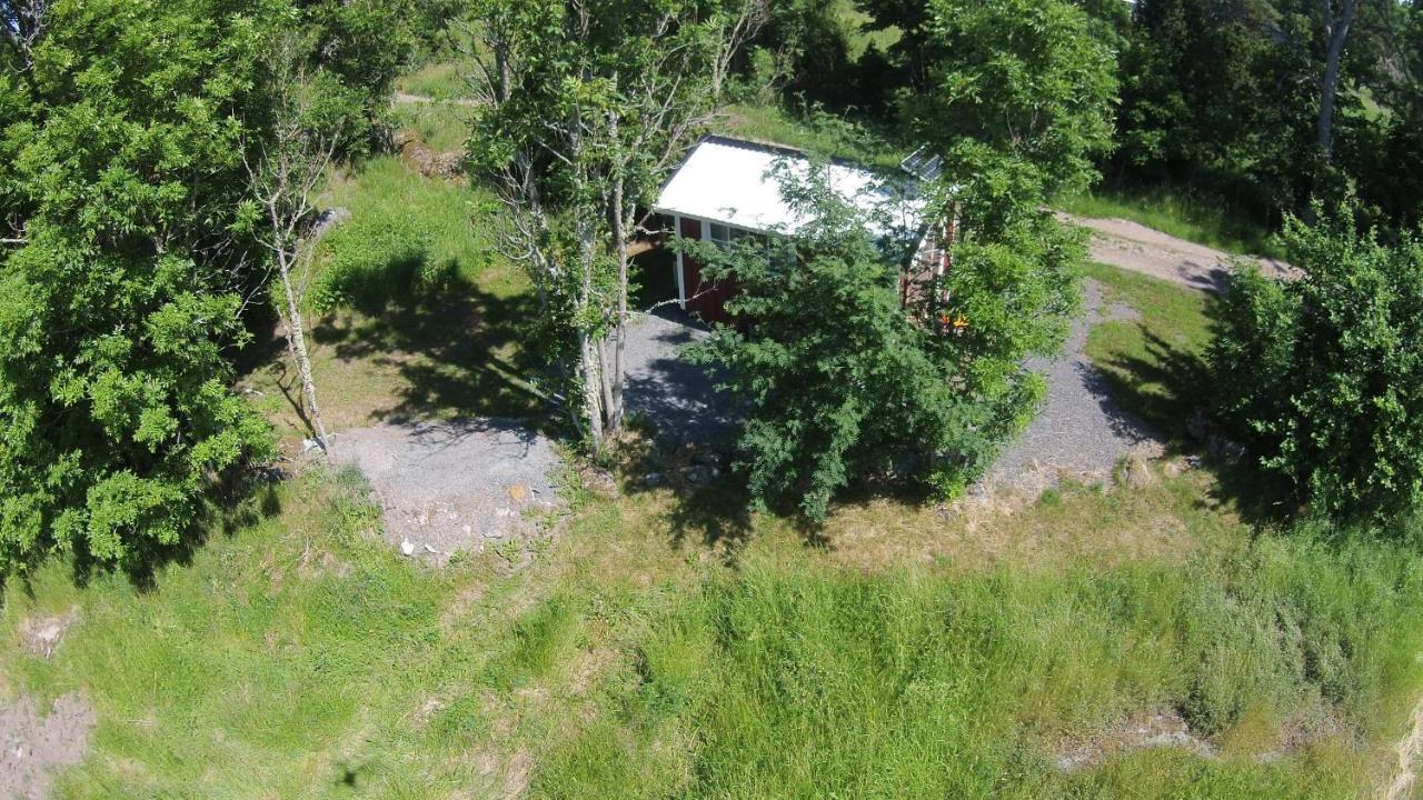 Liten Enklare Klimatsmart Stuga I Roslagen Östhammar Екстериор снимка
